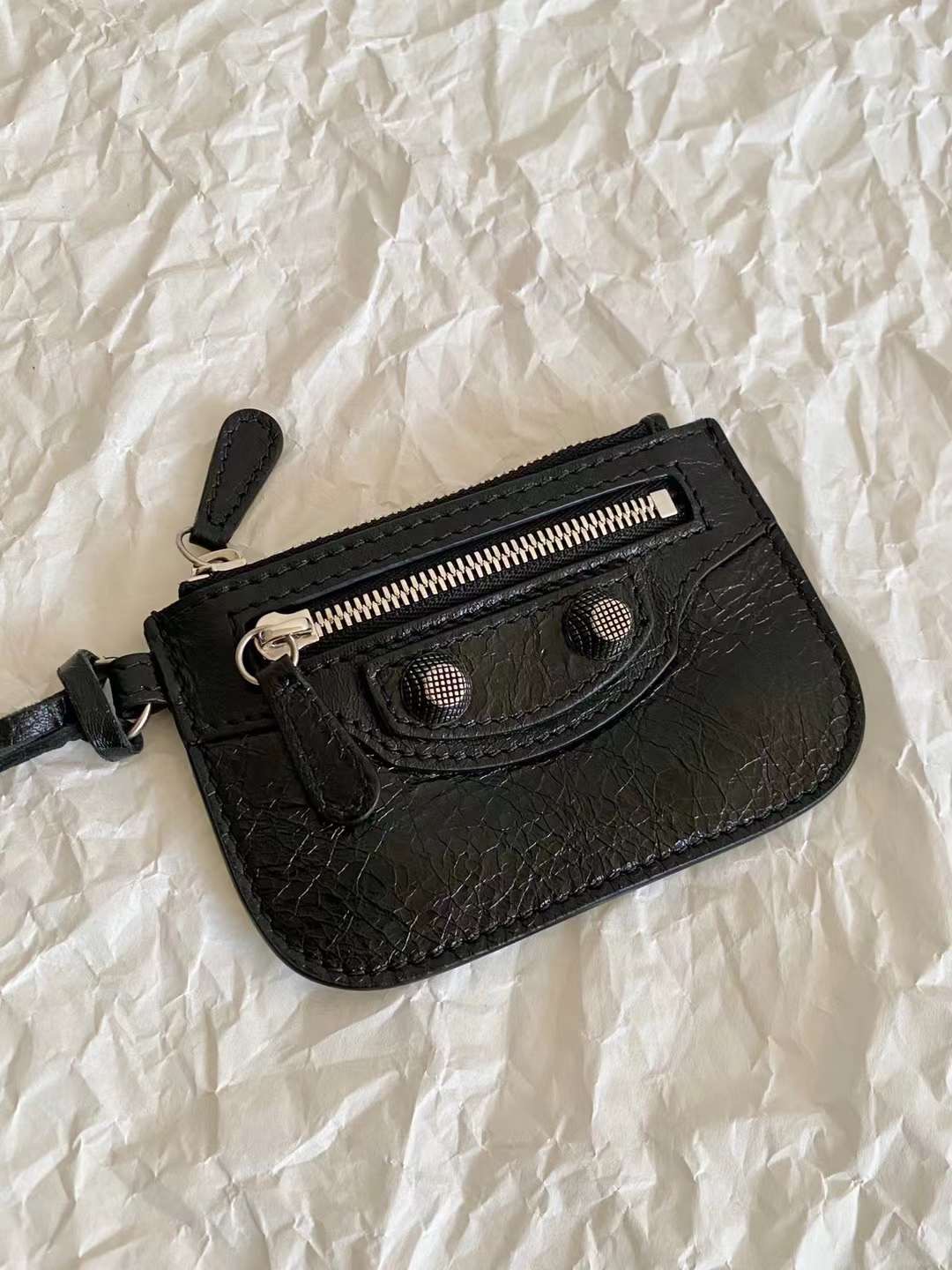 Balenciaga Le Cagole Crossbody Bag Balenciaga Le Cagole Crossbody Bag