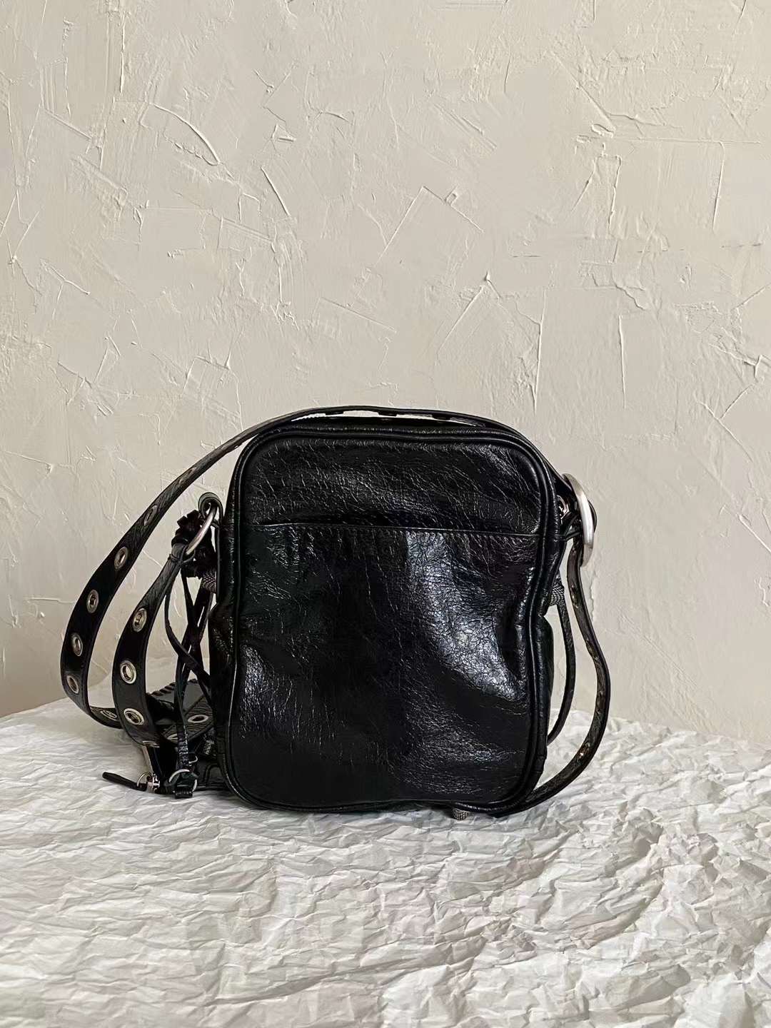 Balenciaga Le Cagole Crossbody Bag Balenciaga Le Cagole Crossbody Bag