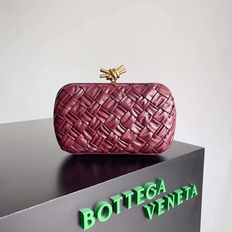 BV Knot Minaudiere