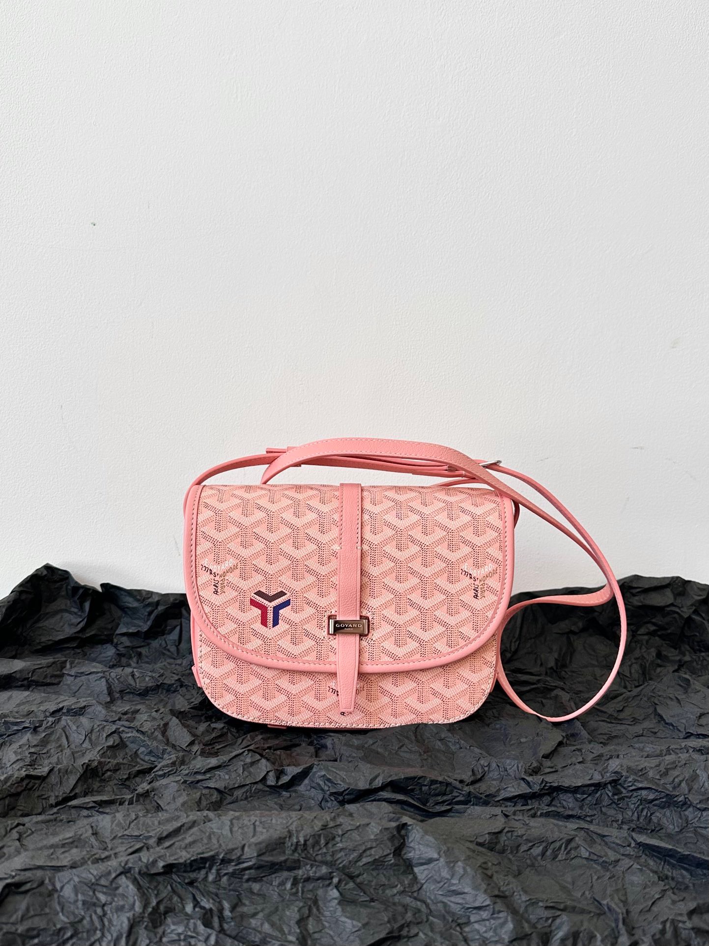 Goyard Belvedere Messenger PM Pink
