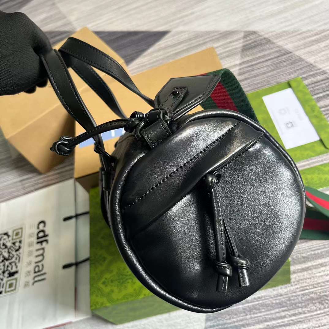 Gucci Duffle Bag With Tonal Double G Gucci Duffle Bag With Tonal Double G