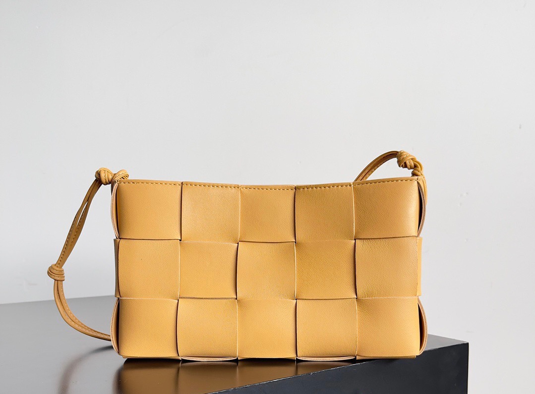 LV Twinny