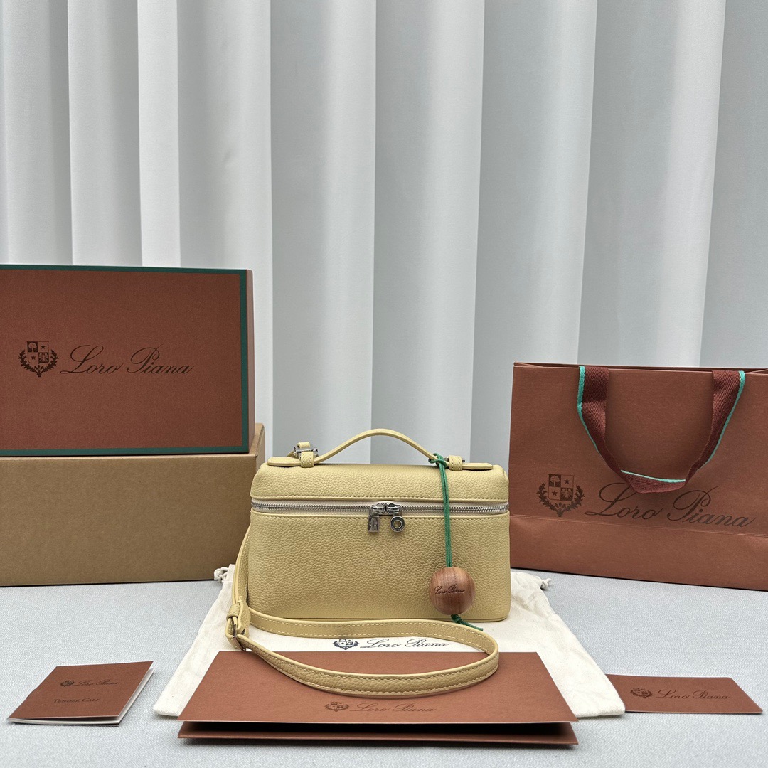 Loro Piana Extra Pocket L19 Pouch