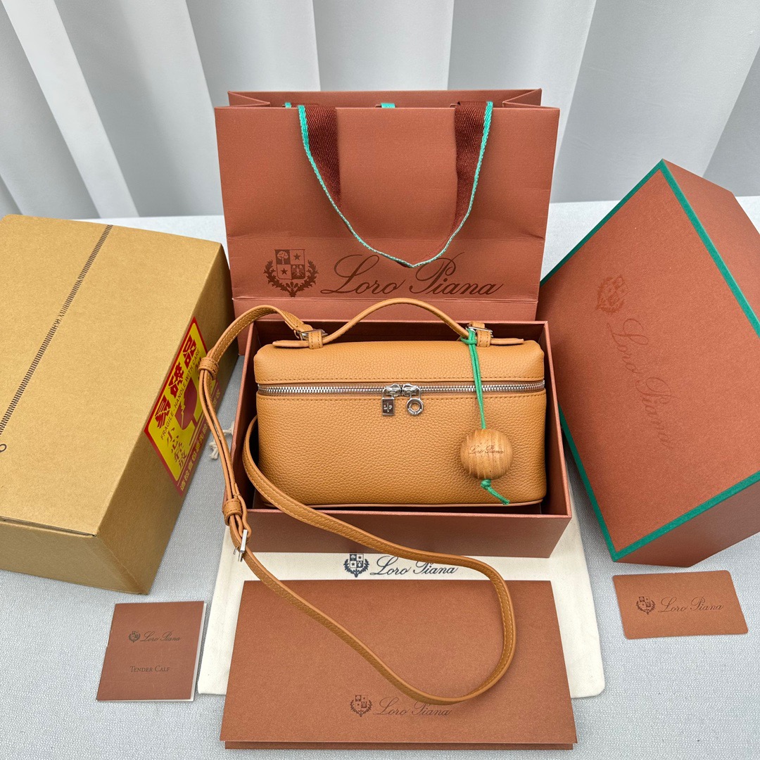 Loro Piana Extra Pocket L19 Pouch