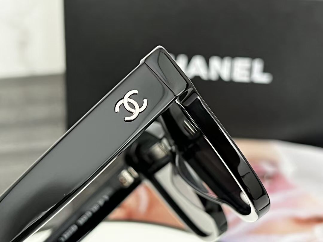Chanel CH5487 C622/S8 Square Sunglasses Chanel CH5487 C622/S8 Square Sunglasses