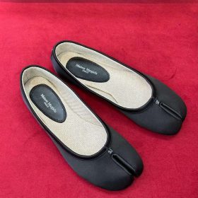 Maison Margiela Tabi Satin Flats