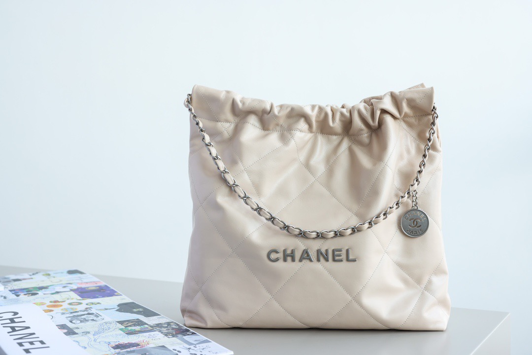 Chanel 22 Medium Handbag Ecru