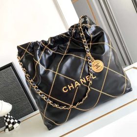 Chanel 22 Medium Handbag