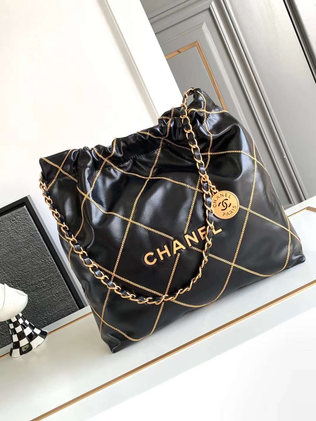 Chanel 22 Medium Handbag