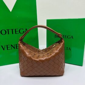 BV Mini Wallace Bag