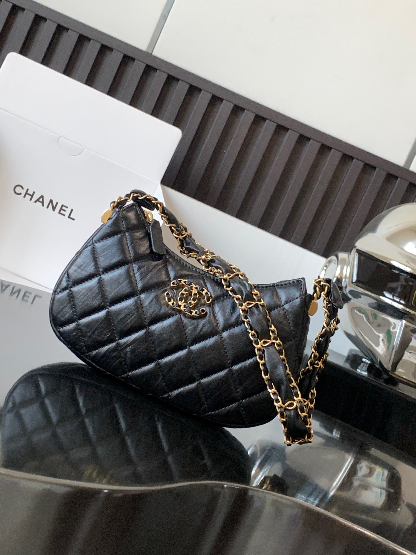 LV Pochette Metis Monogram Empreinte