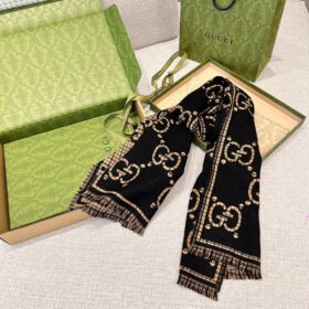 Gucci GG Wool Jacquard Scarf