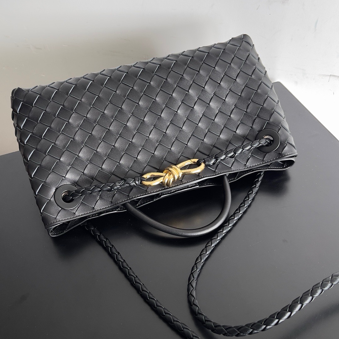 BV Small East/West Andiamo Bag BV Small East/West Andiamo Bag