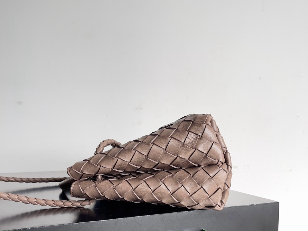 BV Small East/West Andiamo Bag BV Small East/West Andiamo Bag