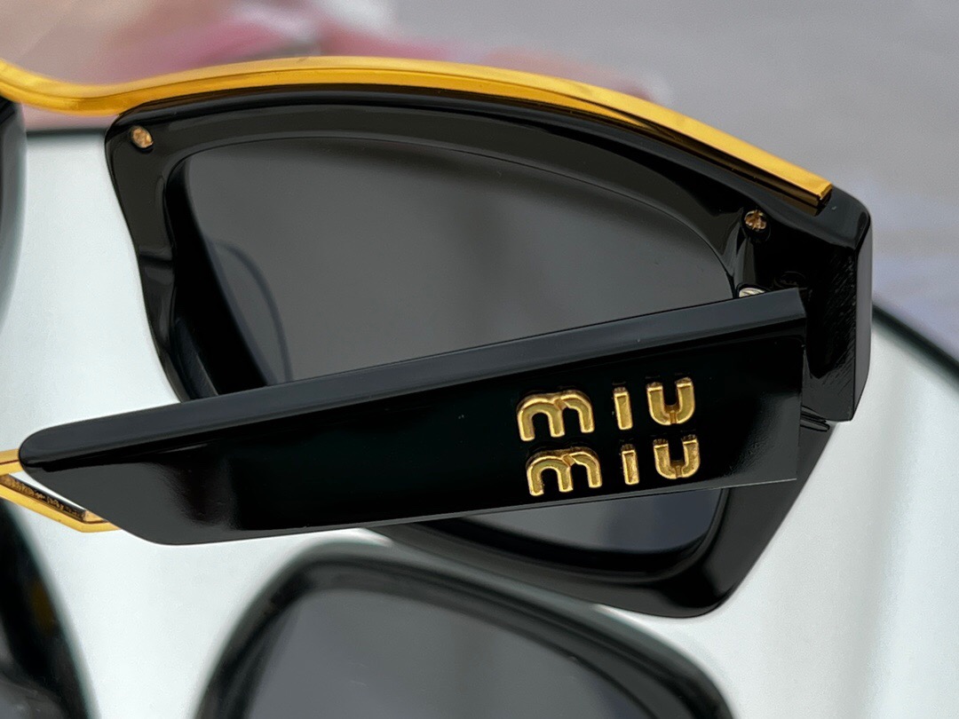 Miu Miu MU02YS Sunglasses Miu Miu MU02YS Sunglasses