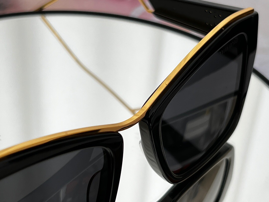 Miu Miu MU02YS Sunglasses Miu Miu MU02YS Sunglasses