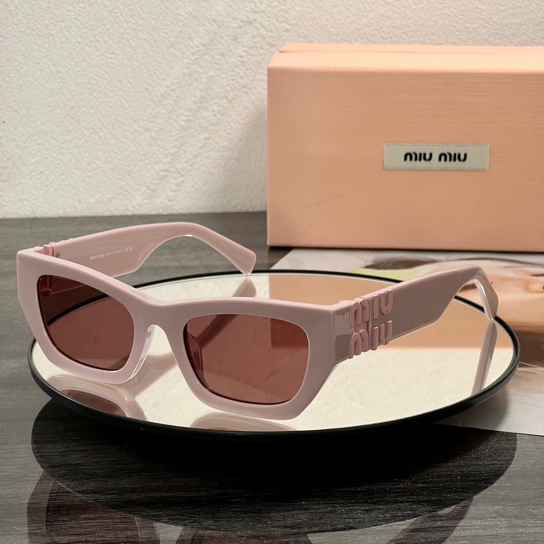 Miu Miu MU09WS Runway Sunglasses Miu Miu MU09WS Runway Sunglasses