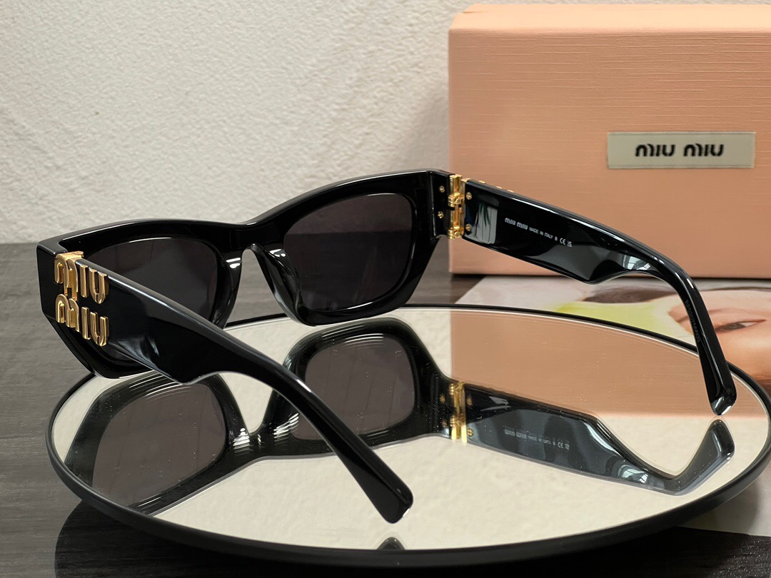 Miu Miu MU09WS Runway Sunglasses Miu Miu MU09WS Runway Sunglasses