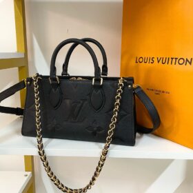 The Row Soft Margaux 10 Bag in Leather