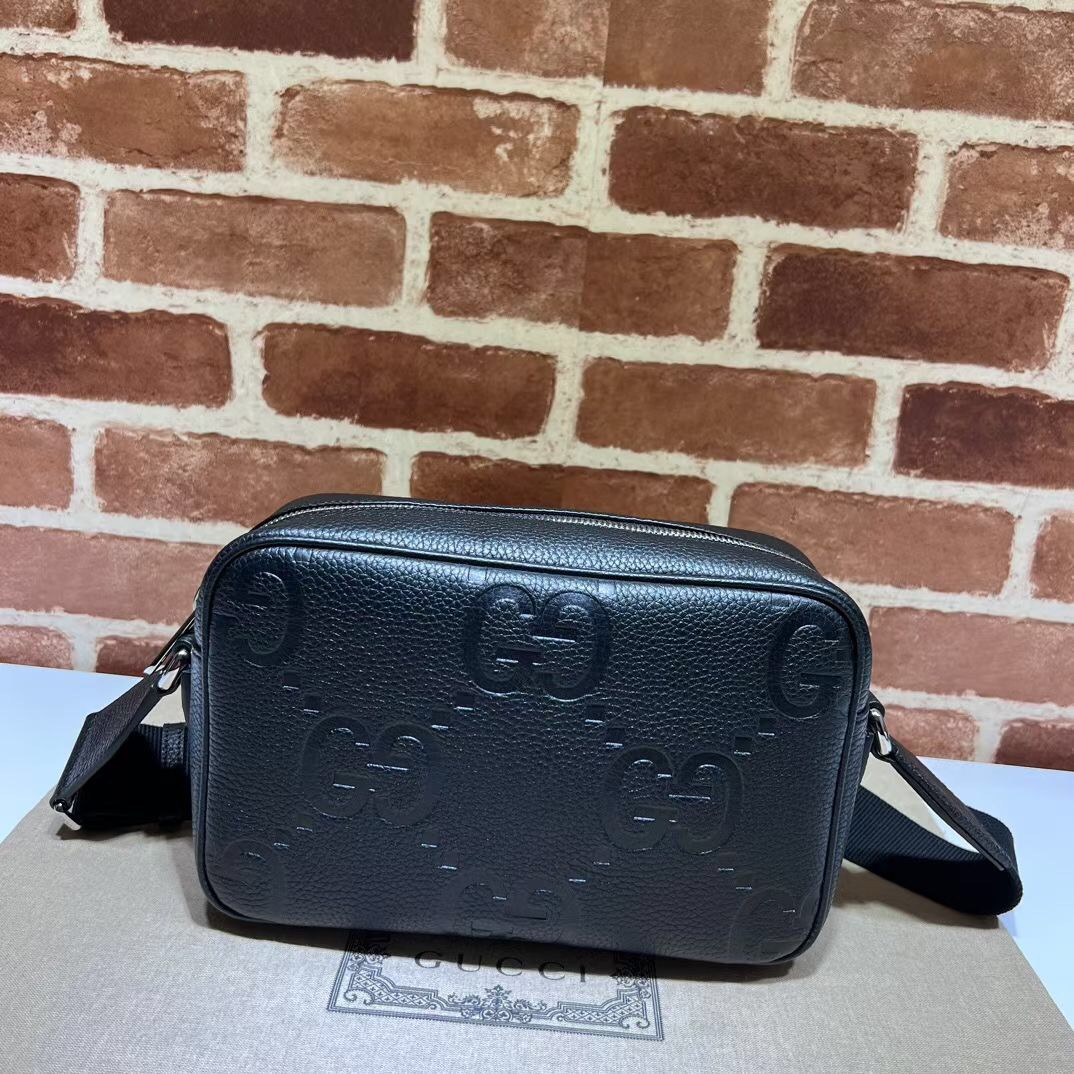 Gucci Jumbo GG Medium Messenger Bag