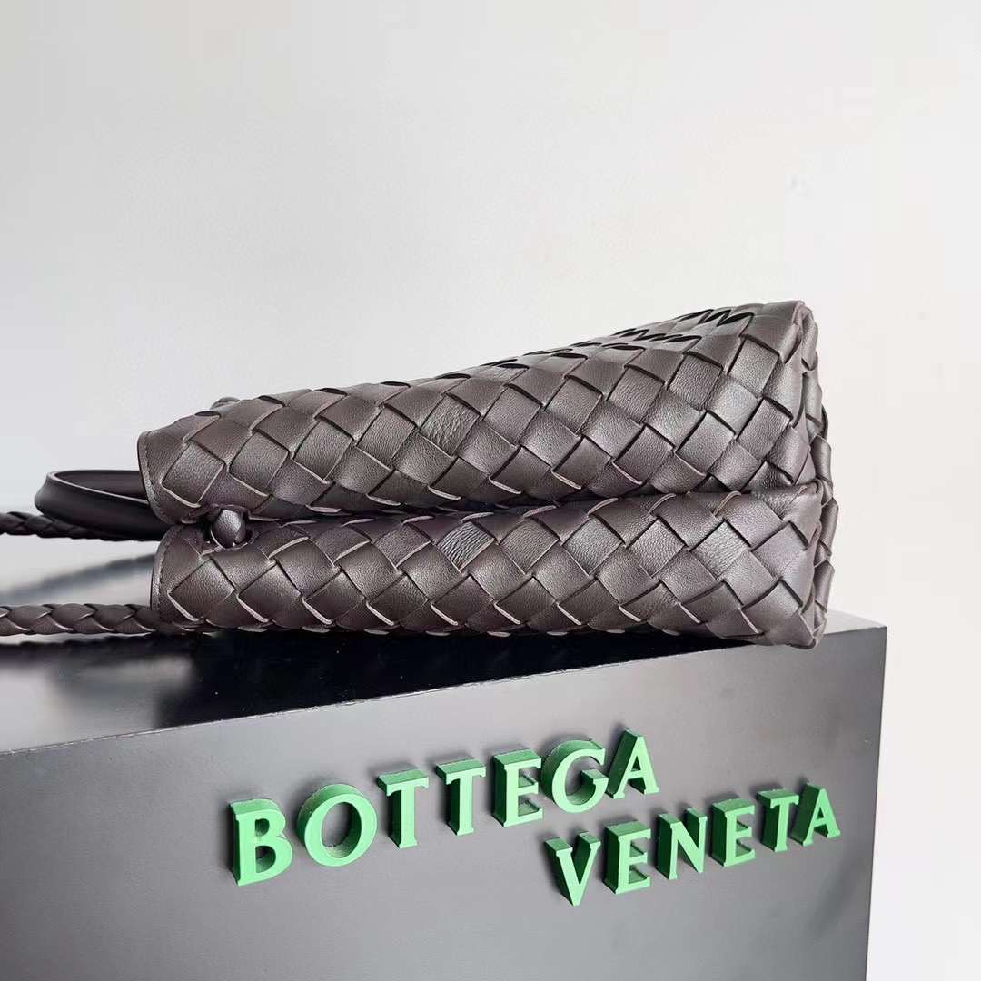 BV Medium Andiamo Bag BV Medium Andiamo Bag