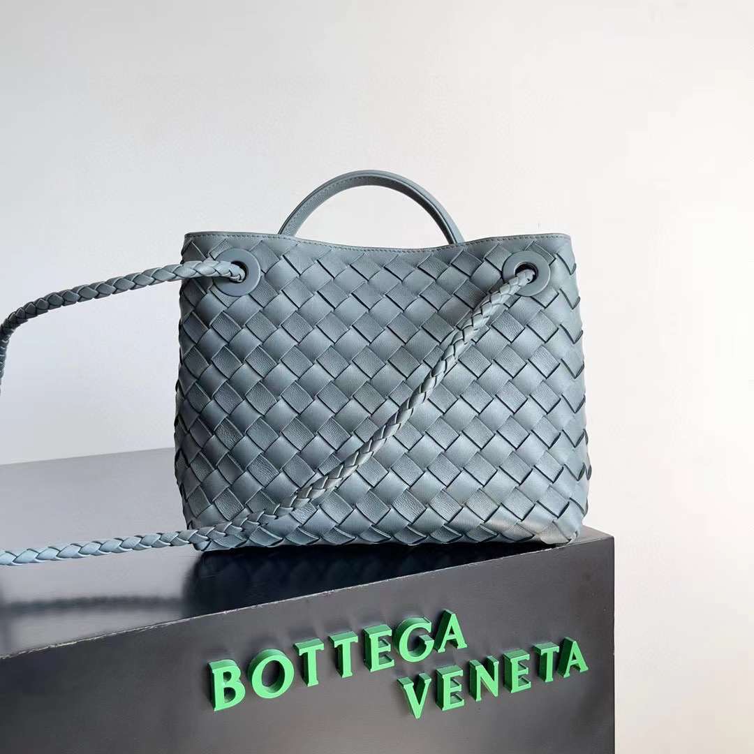 BV Medium Andiamo Bag BV Medium Andiamo Bag