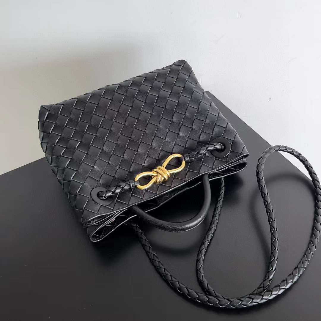 BV Medium Andiamo Bag BV Medium Andiamo Bag