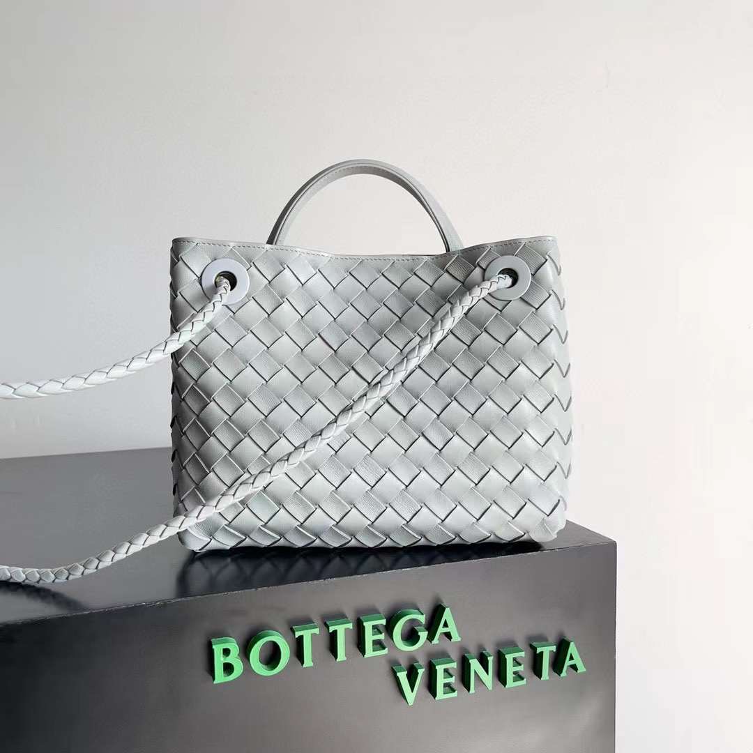 BV Medium Andiamo Bag BV Medium Andiamo Bag