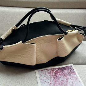 BV Small Andiamo Bag