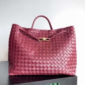 BV Medium Andiamo Bag
