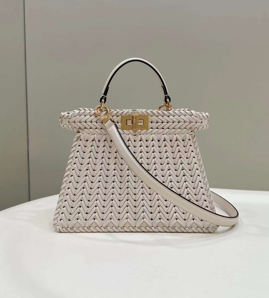 Fendi Peekaboo ISEEU Medium Interlace Leather Bag