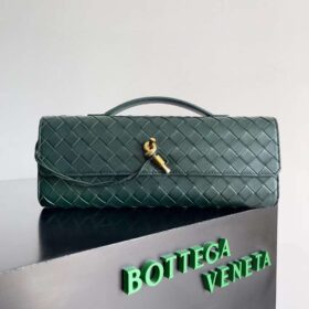 Fendi Peekaboo ISEEU Medium Interlace Leather Bag