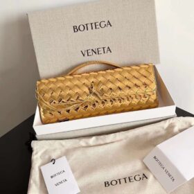 Fendi Peekaboo ISEEU Medium Interlace Leather Bag