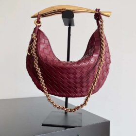 BV Long Clutch Andiamo With Handle