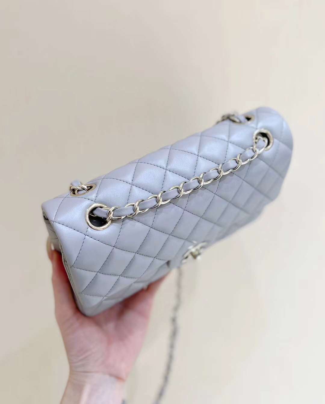 Loewe Medium Pebble Bucket Bag Loewe Medium Pebble Bucket Bag