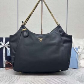BV Sardine Medium Top Handle Bag