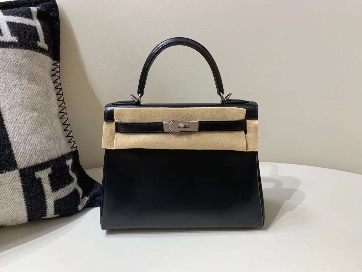Hermès Kelly 28 Box Black PHW