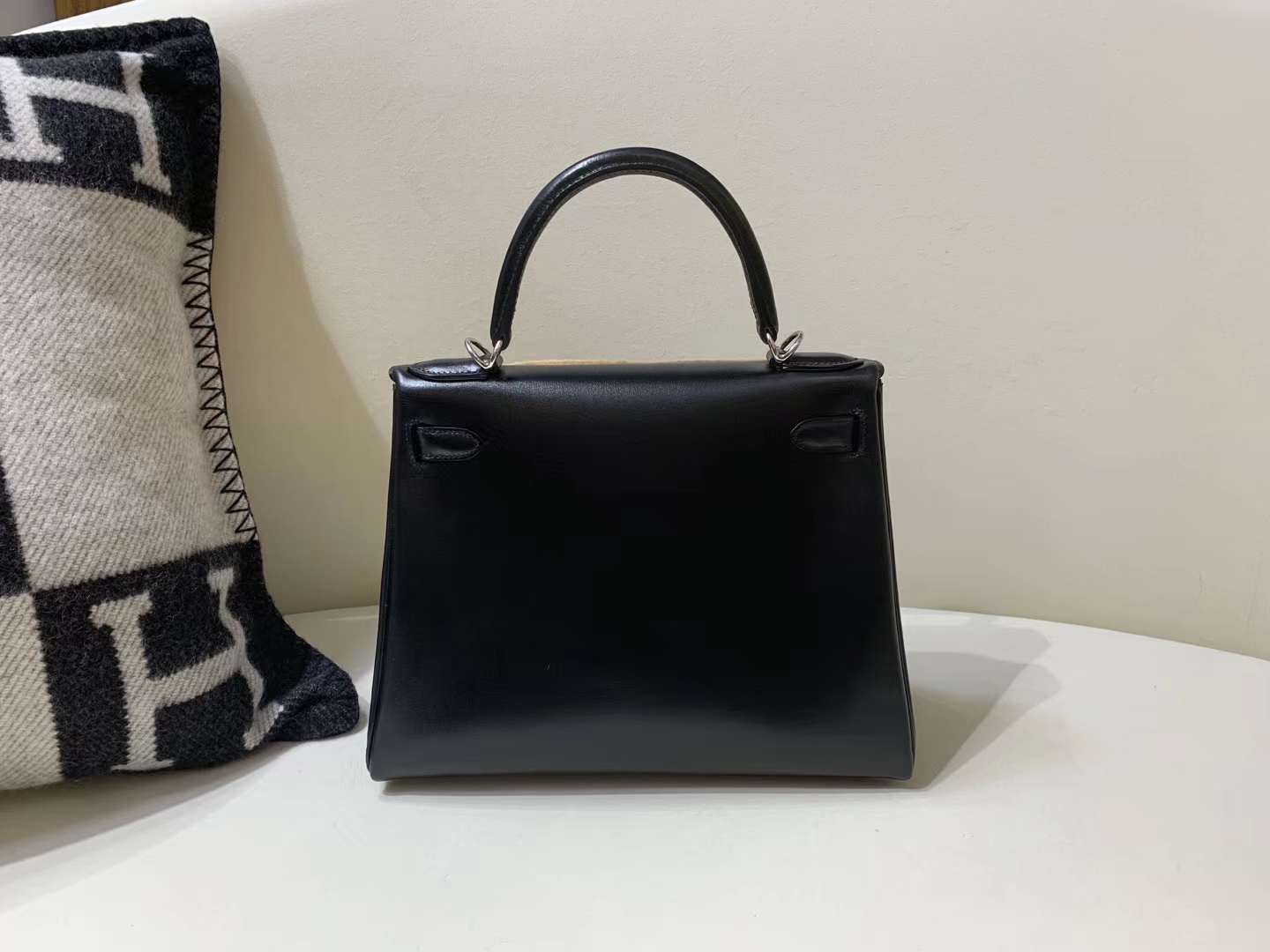Hermès Kelly 28 Box Black PHW Hermès Kelly 28 Box Black PHW