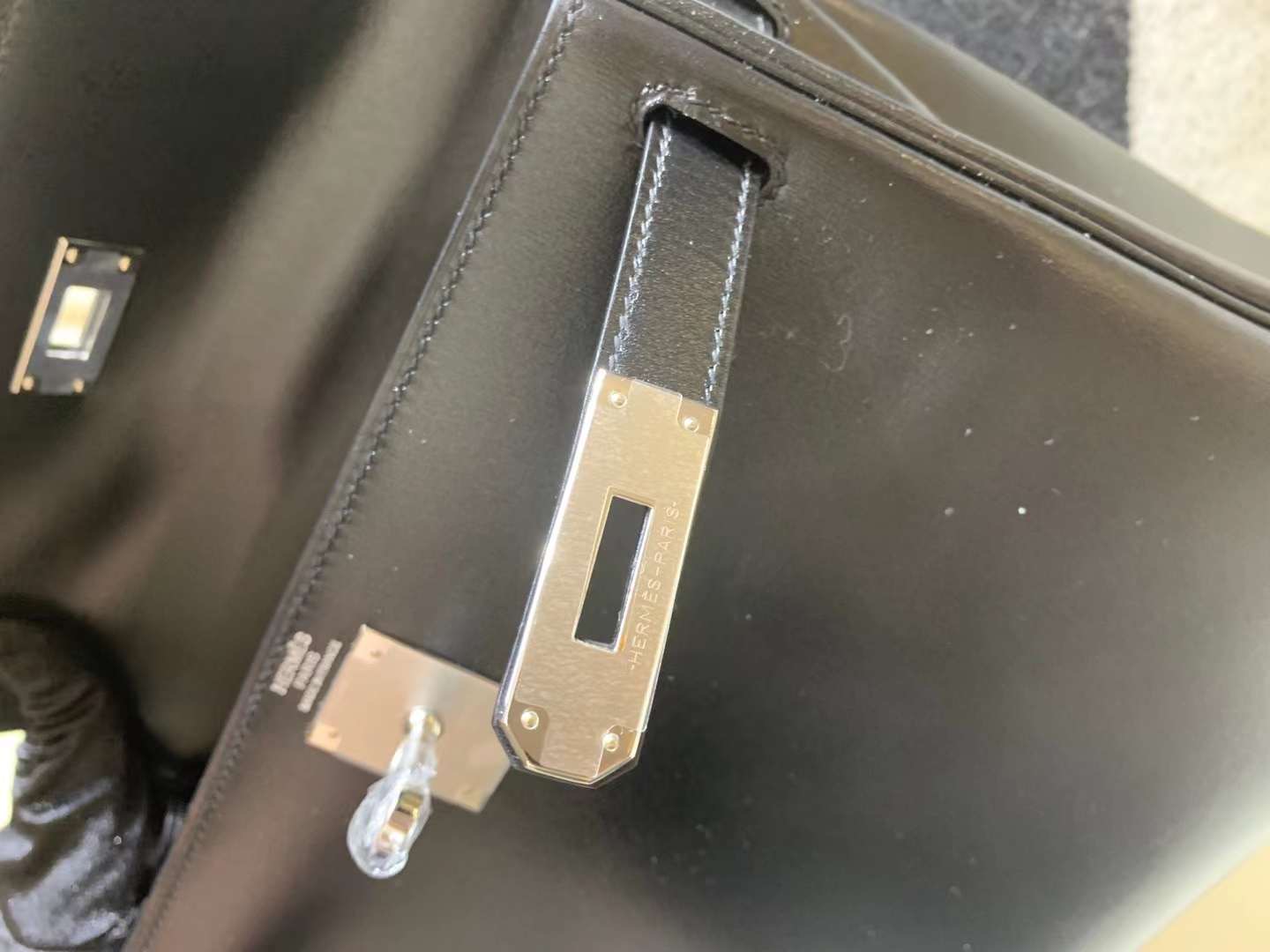 Hermès Kelly 28 Box Black PHW Hermès Kelly 28 Box Black PHW