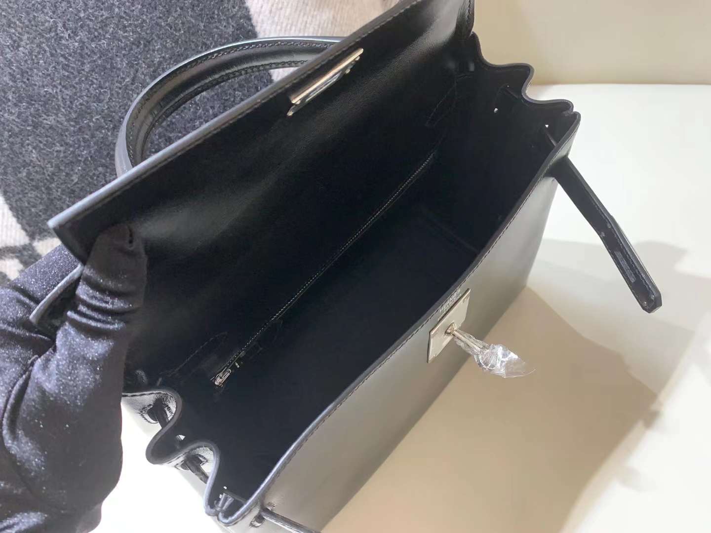 Hermès Kelly 28 Box Black PHW Hermès Kelly 28 Box Black PHW