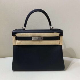 Hermès Kelly 28 Box Black PHW Hermès Kelly 28 Box Black PHW
