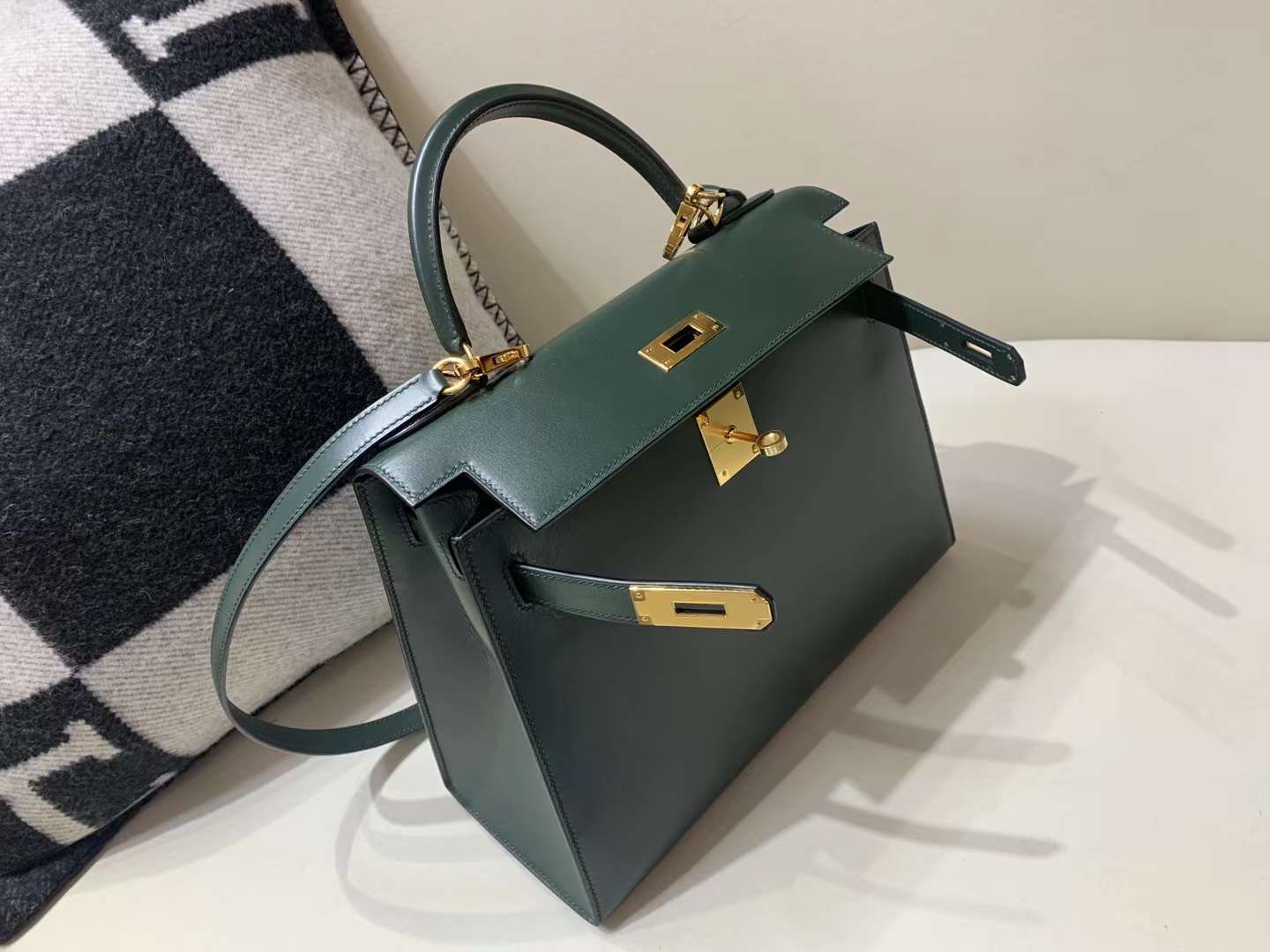 Hermès Kelly 28 Sellier Epsom Alezan GHW Hermès Kelly 28 Sellier Epsom Alezan GHW
