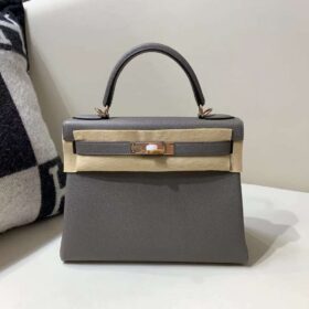 Hermès Kelly 28 Sellier Epsom Alezan GHW Hermès Kelly 28 Sellier Epsom Alezan GHW