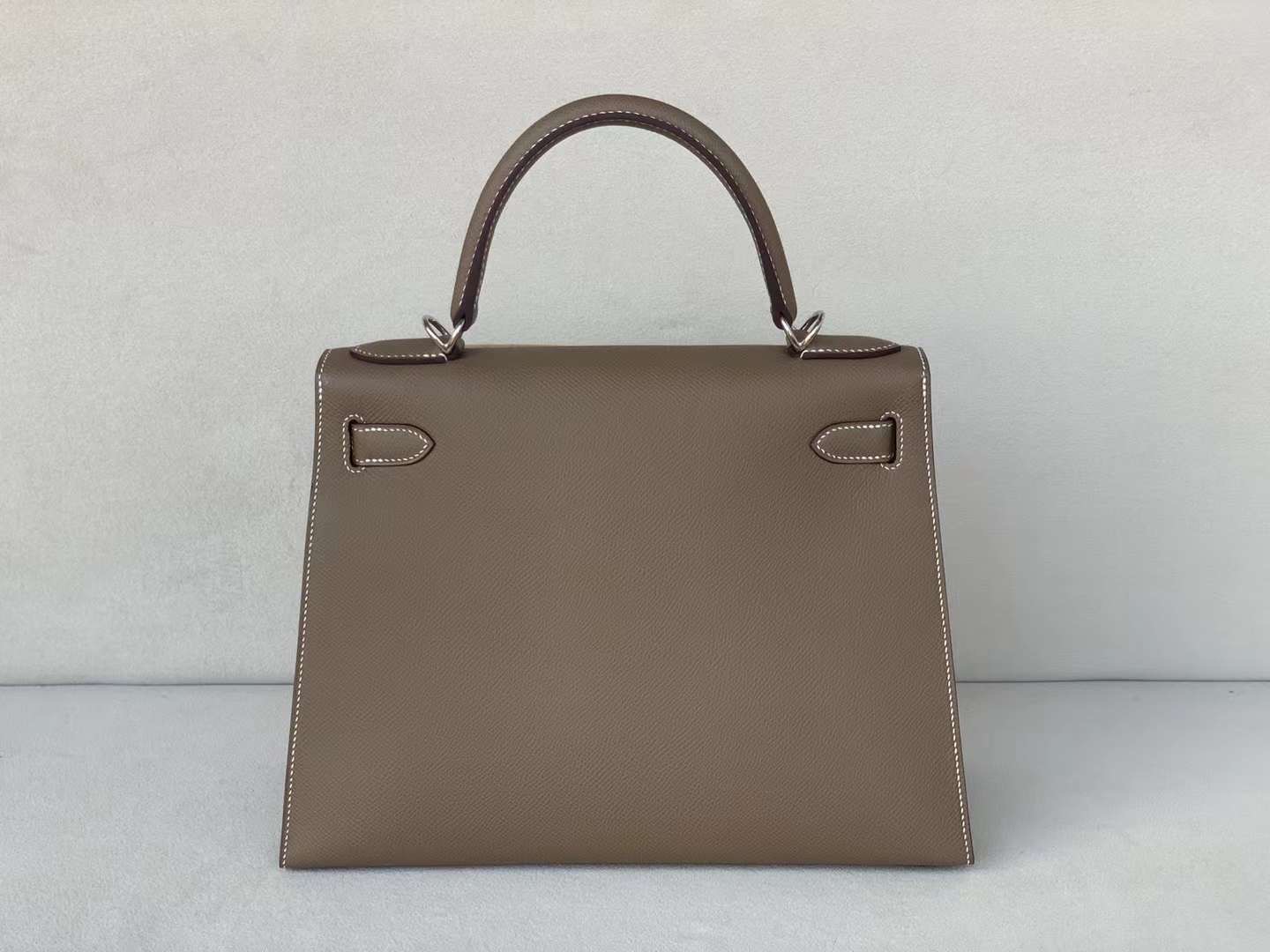 Hermès Kelly 28 Sellier Epsom Alezan GHW Hermès Kelly 28 Sellier Epsom Alezan GHW