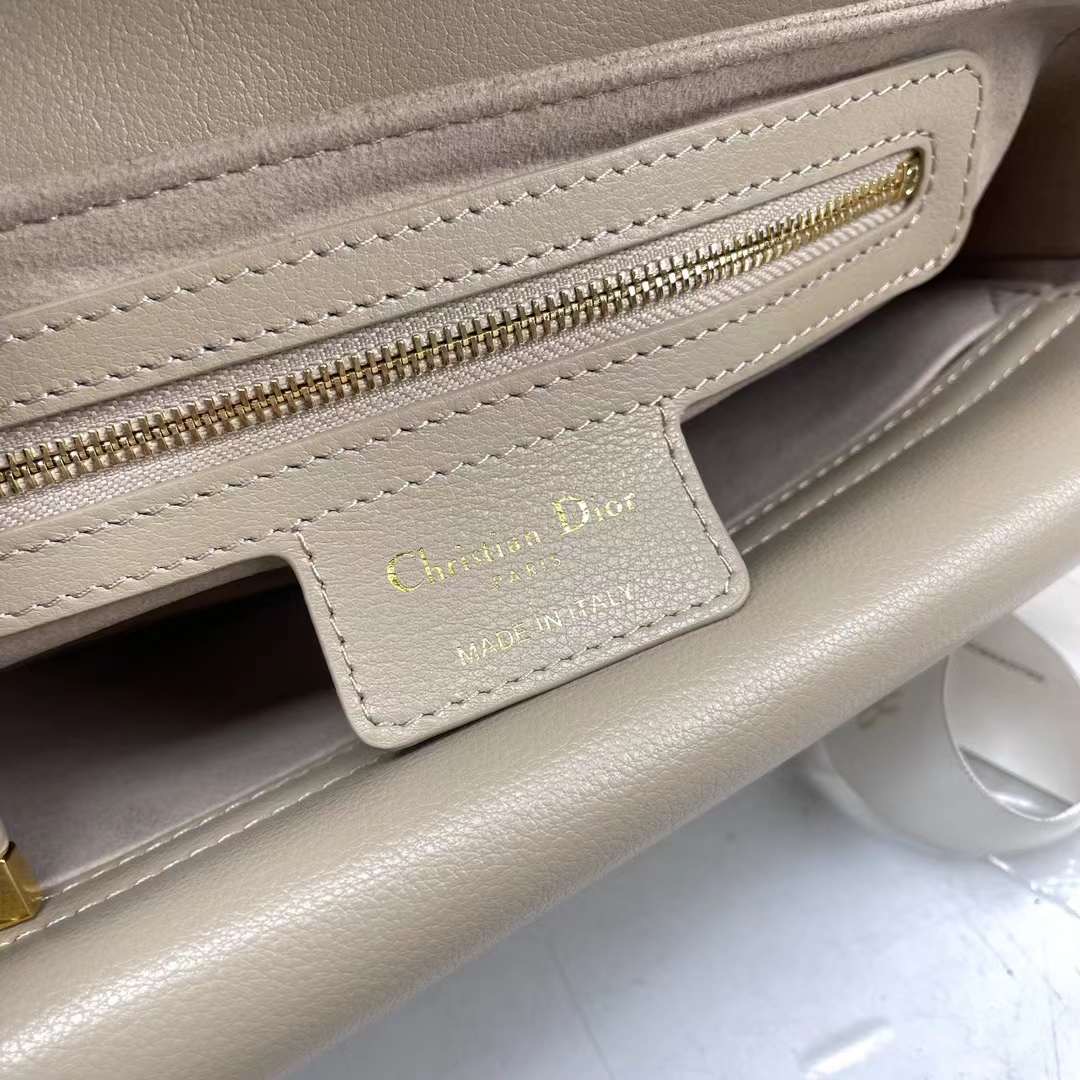 Hermès Constance 24 Box Black PHW With Mirror Hermès Constance 24 Box Black PHW With Mirror