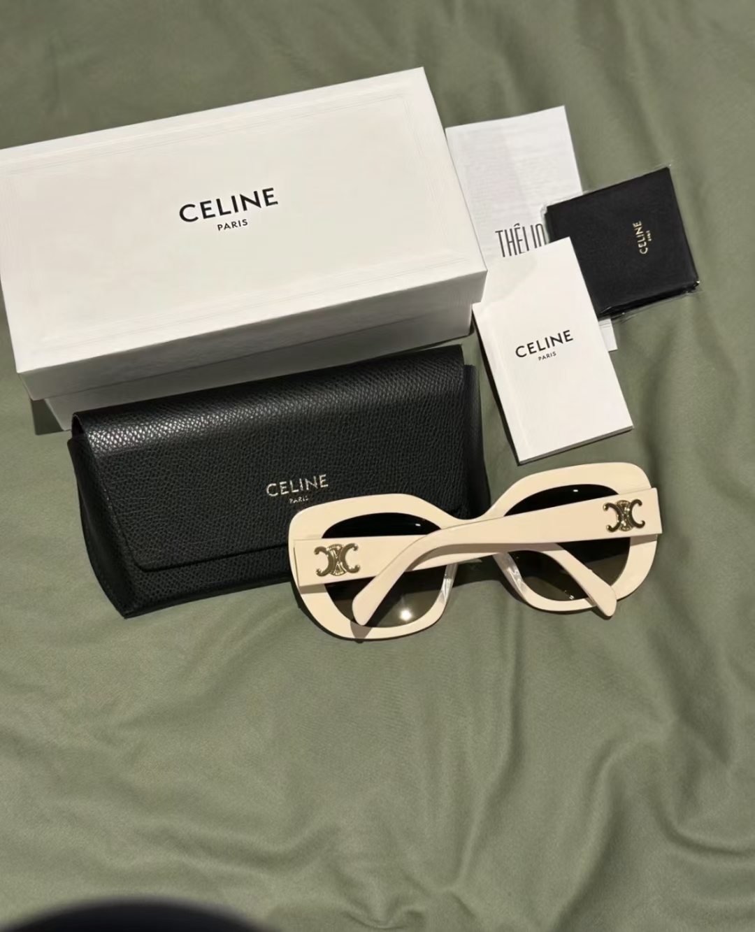 Celine CL40226U Sunglasses Celine CL40226U Sunglasses