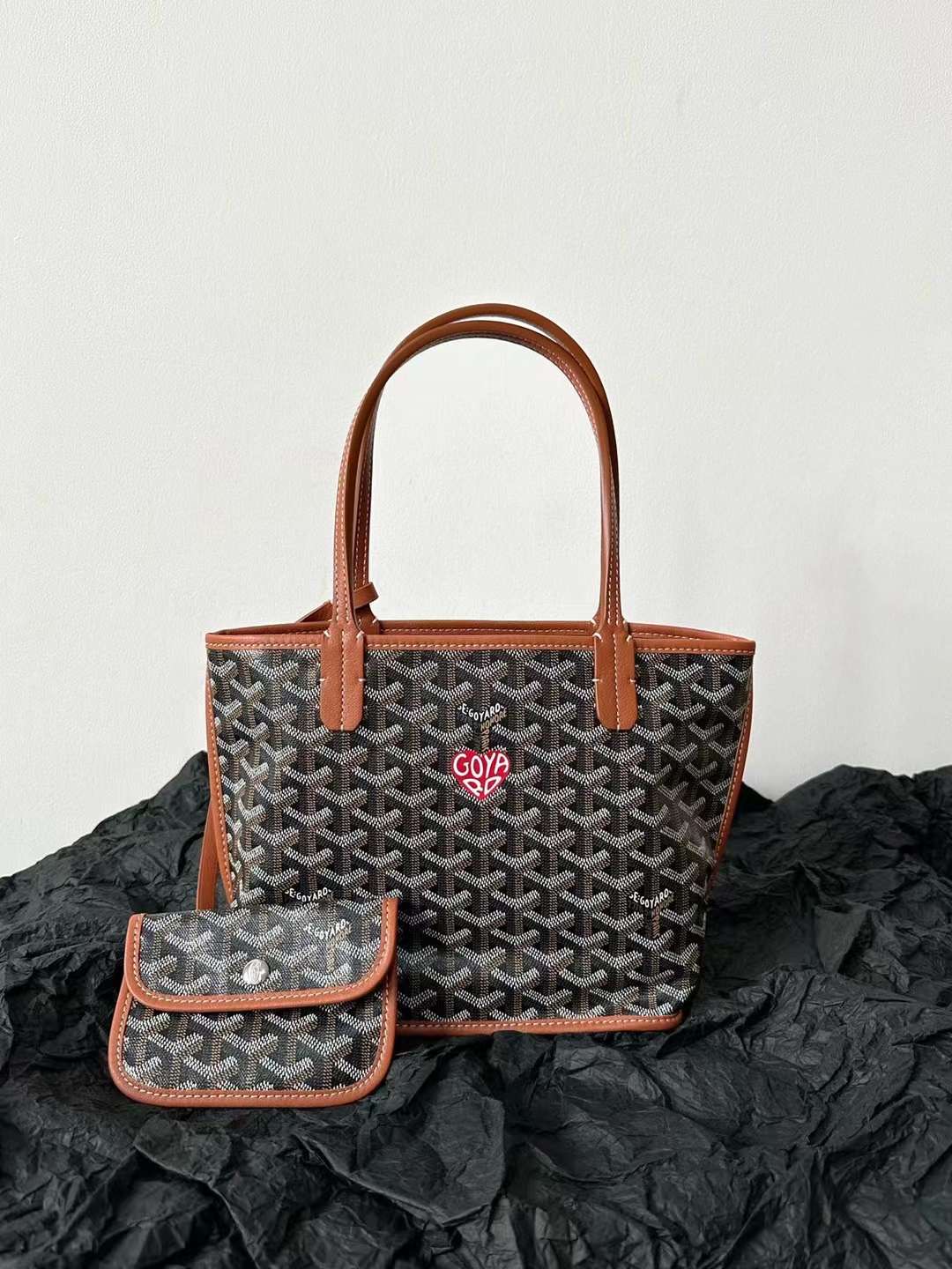 Goyard Anjou Mini Heart