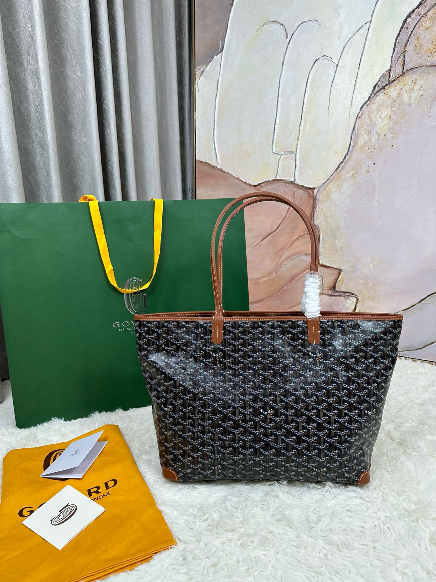Miu Miu Ivy Leather Tote Bag