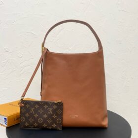 LV Low Key Hobo MM LV Low Key Hobo MM