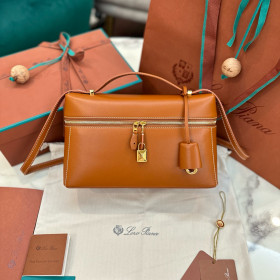 Miu Miu Wander Shoulder Bag